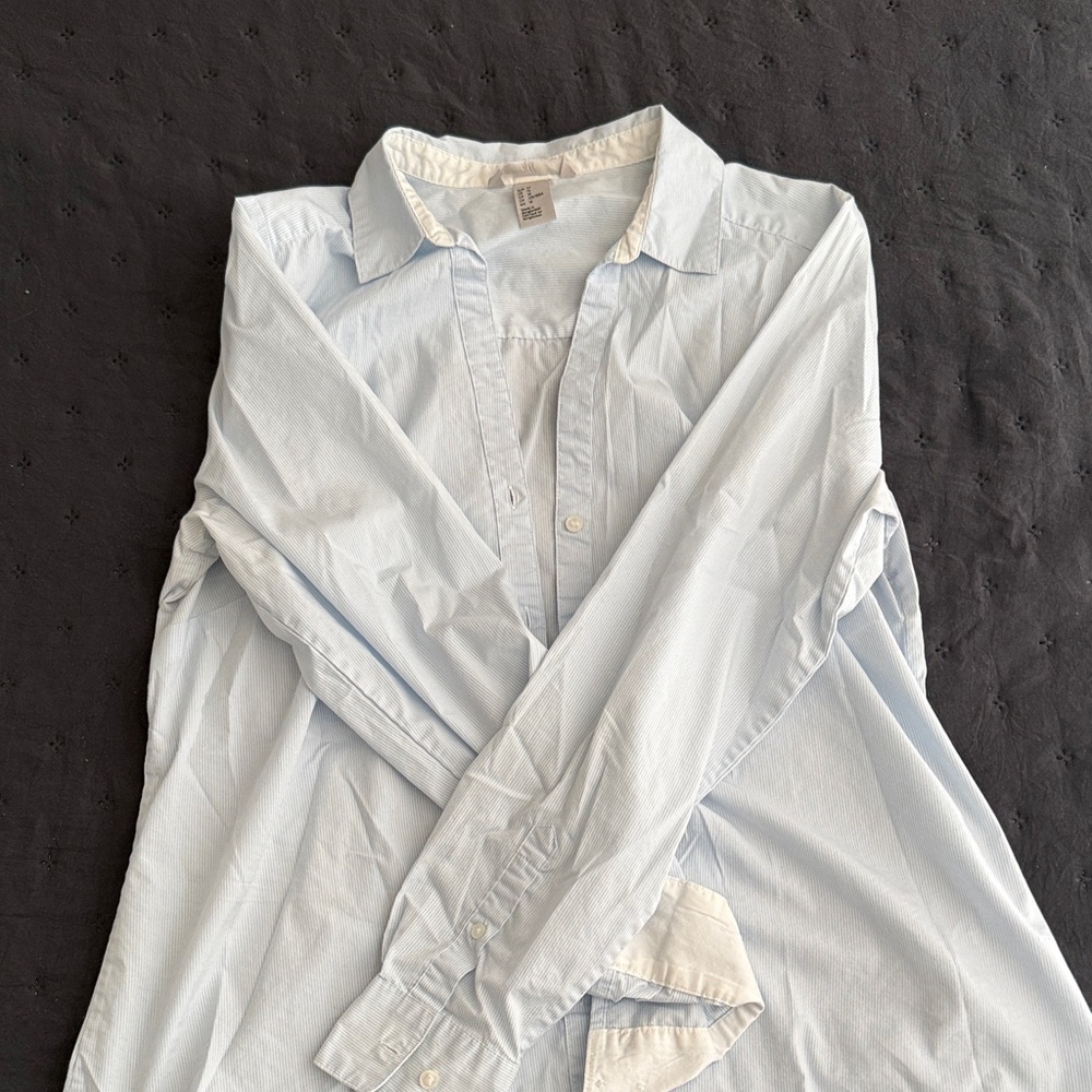 H&M Light Blue Women's Button Down Shirt